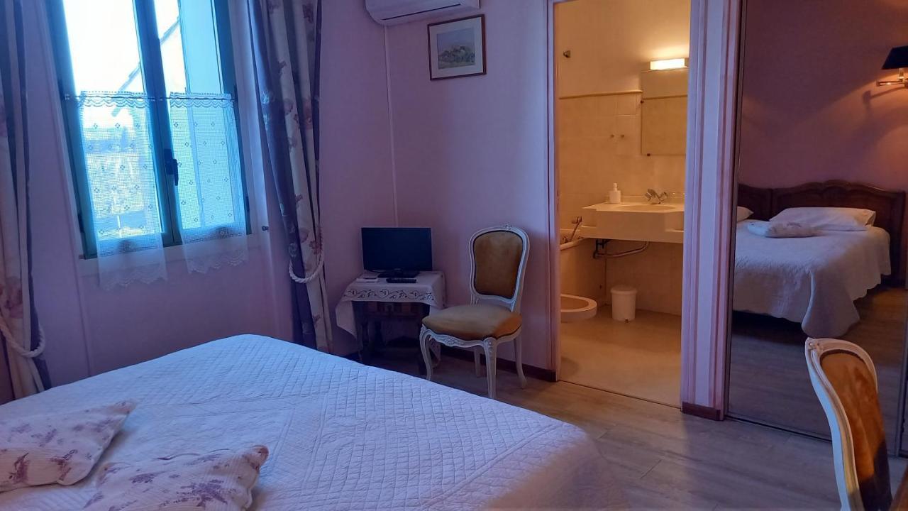 Mas De Bouvau Bed & Breakfast Violes Exterior photo