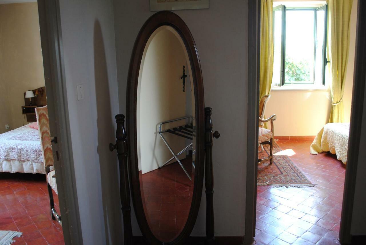 Mas De Bouvau Bed & Breakfast Violes Exterior photo